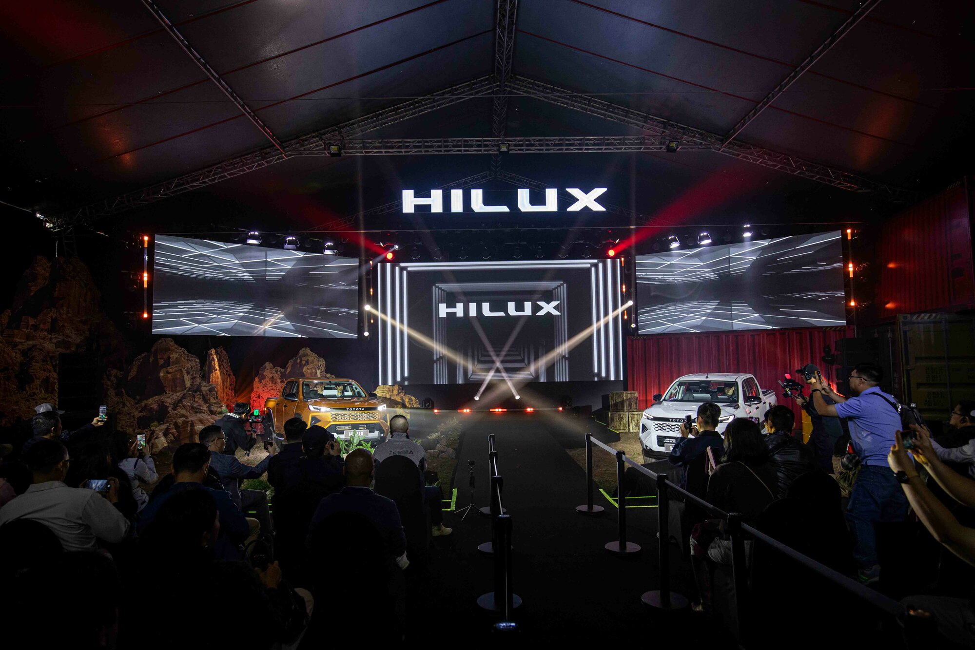 Toyota Hilux hoàn toàn mới 2026-anh-_8.jpg