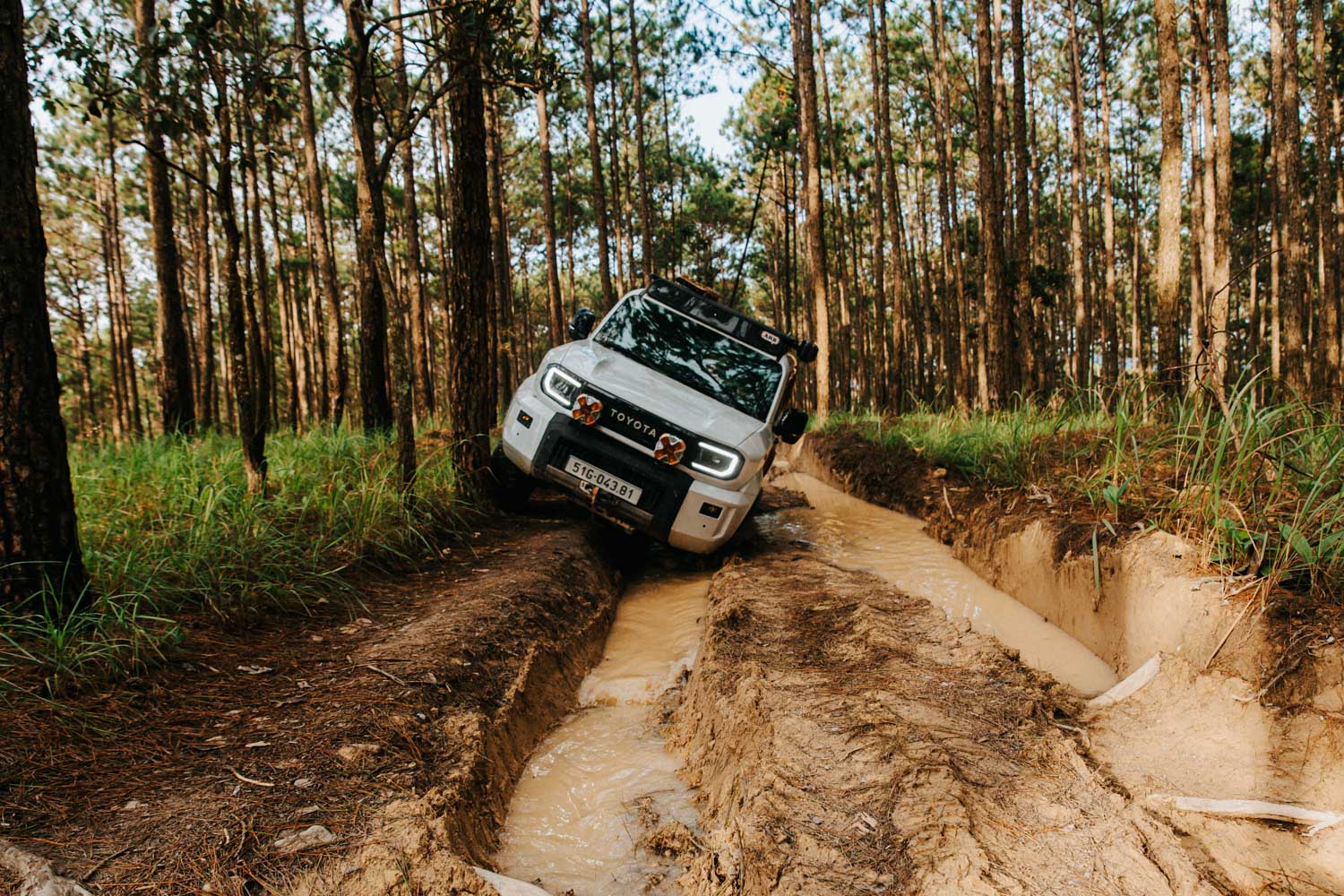 toyota-land-cruiser-fj-anh-_14.jpg