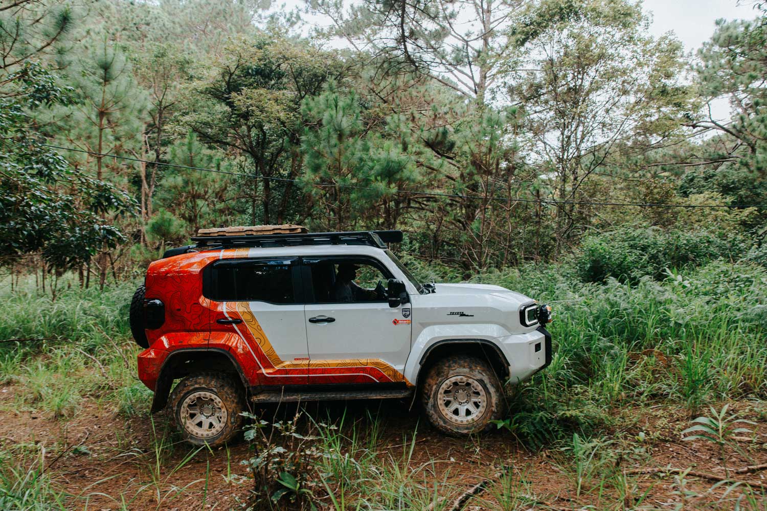 toyota-land-cruiser-fj-anh-.jpg