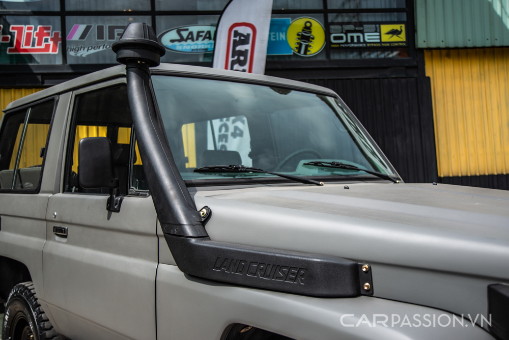 toyota-land-cruiser-pzj70-land-coc-hang-hiem-anh--17.jpg