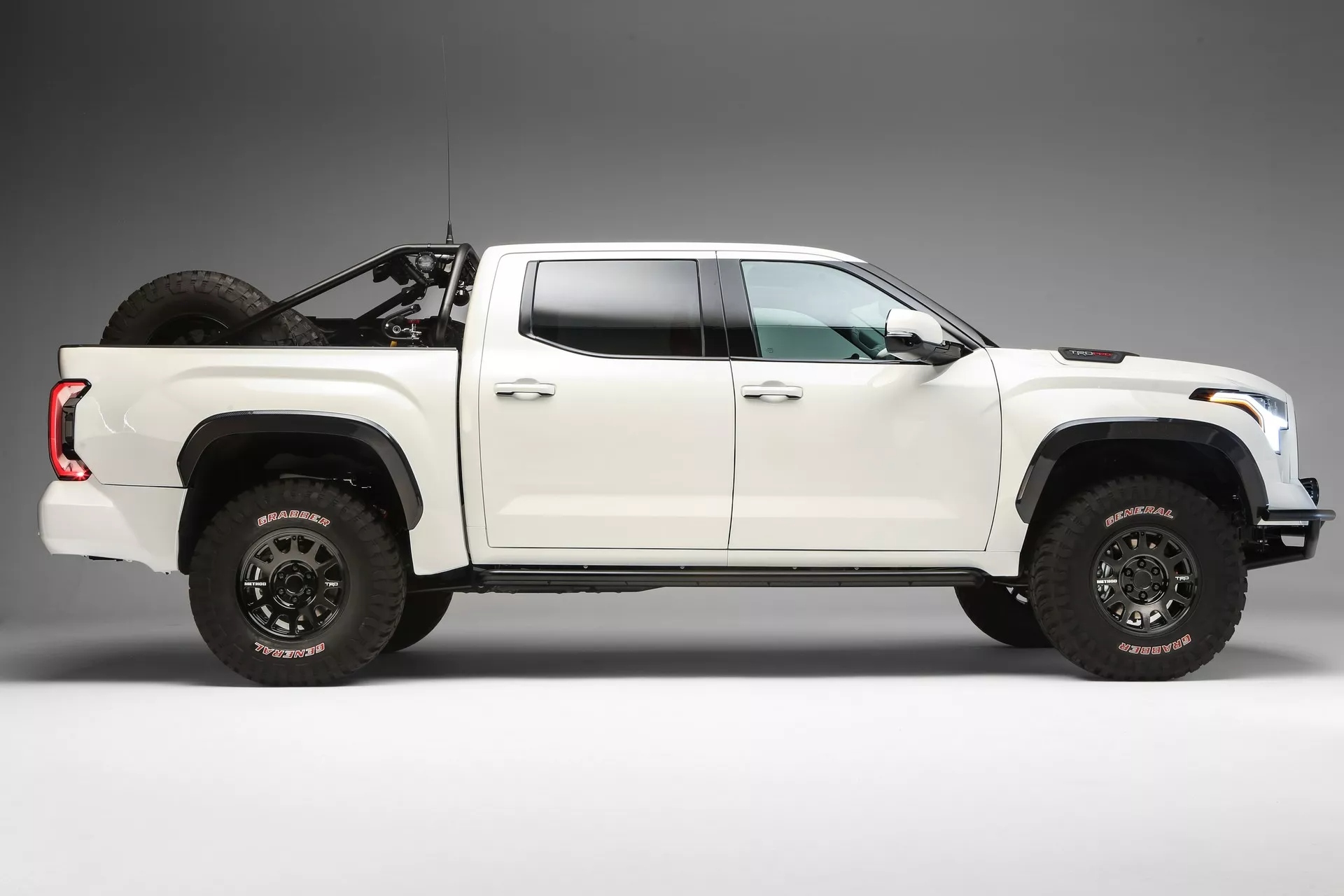 toyota-tundra-anh-2.jpg