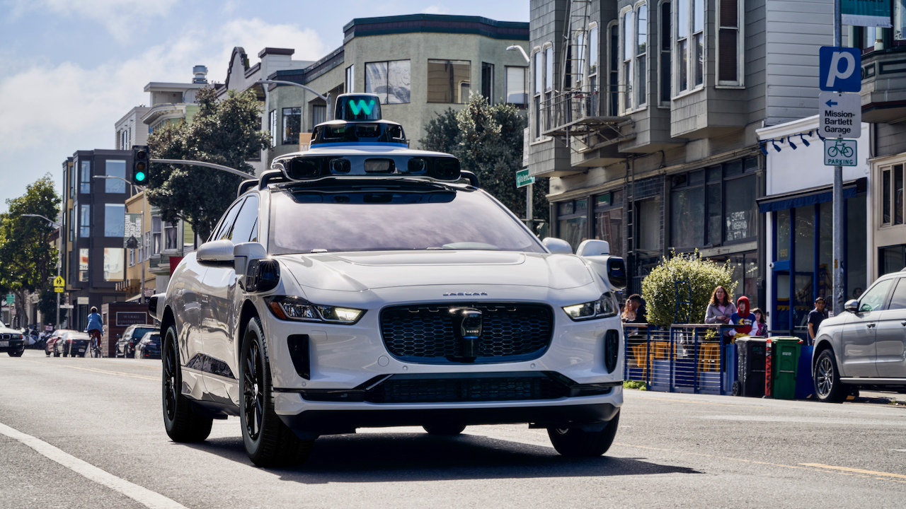 Toyota-Waymo-anh-4.jpg
