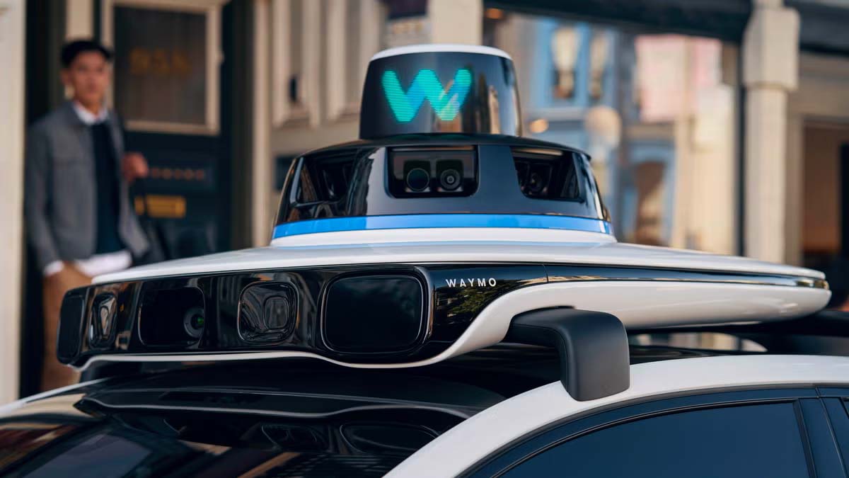 Toyota-Waymo-anh-_1.jpg