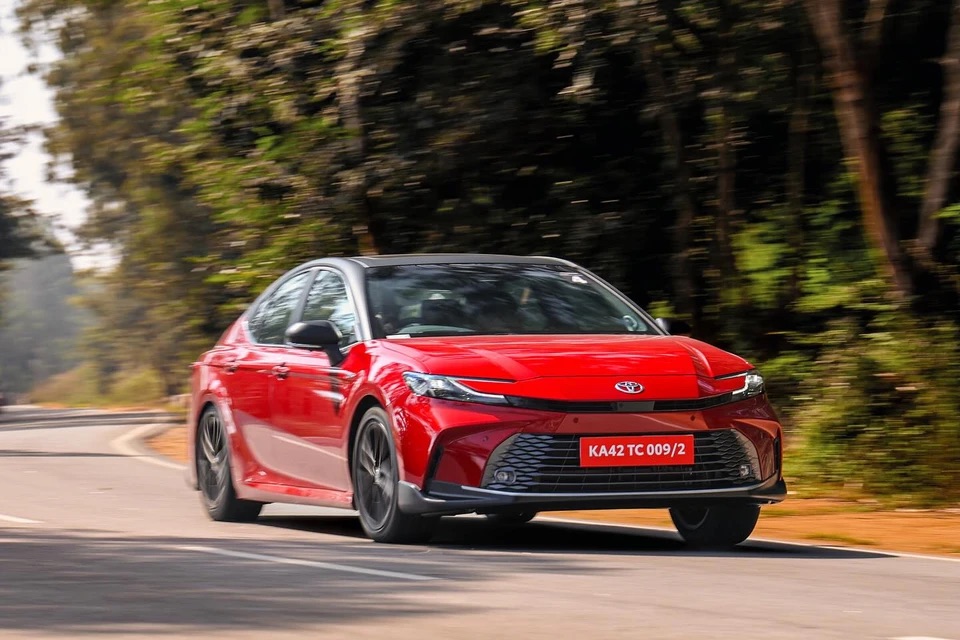 Toyota_Camry_Sprint_Edition_13.jpeg