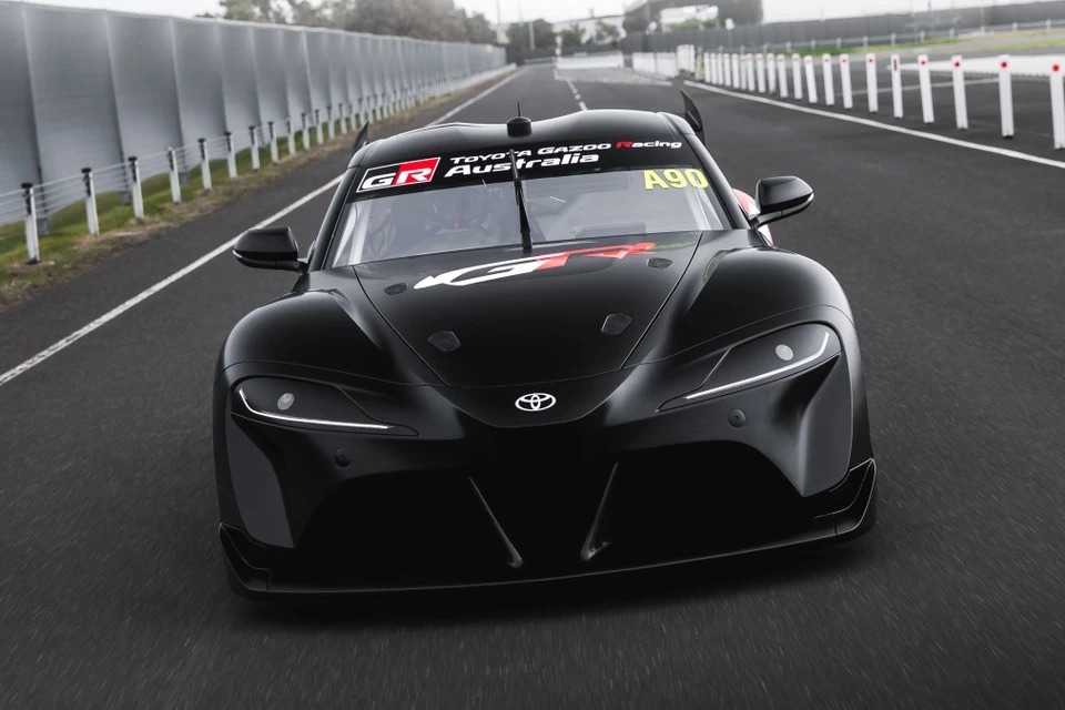Toyota_GR_Supra_V8_11.jpeg