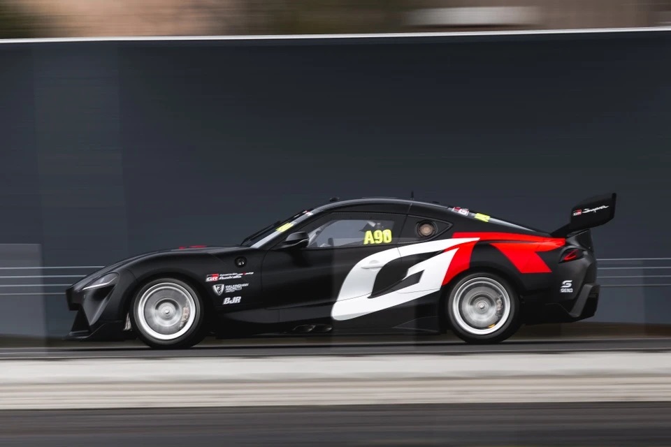 Toyota_GR_Supra_V8_9.jpeg