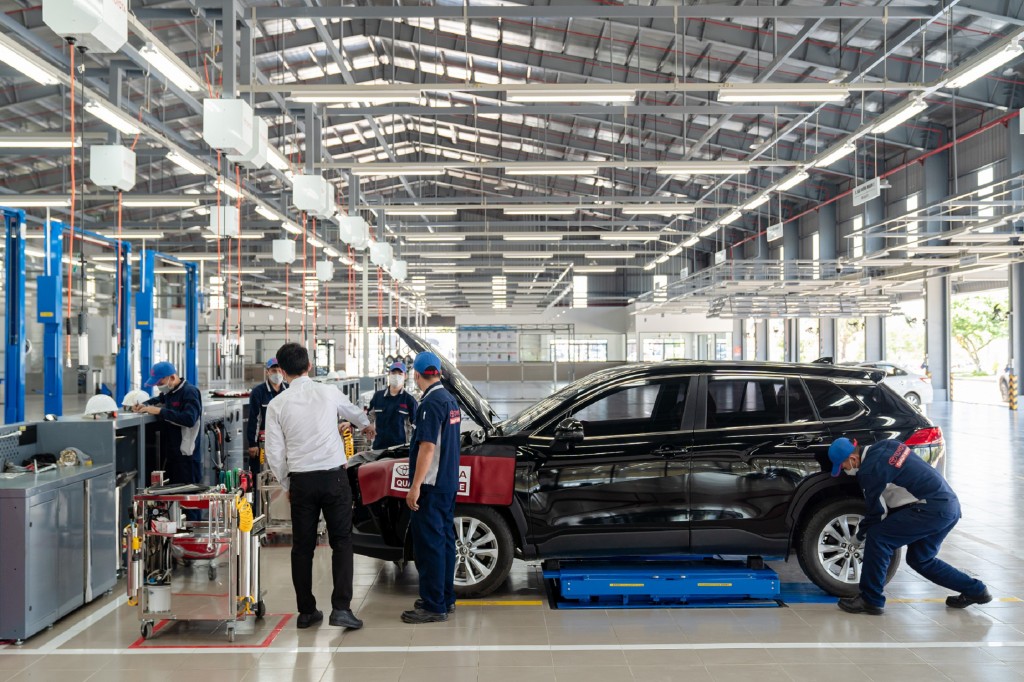 toyota_tienthuquangngai_02.jpg