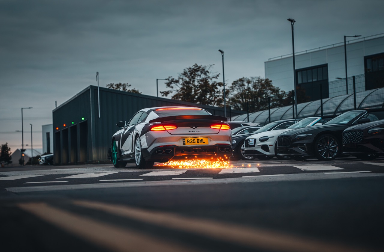 Travis Pastrana-Bentley Supersports-anh-7.jpeg