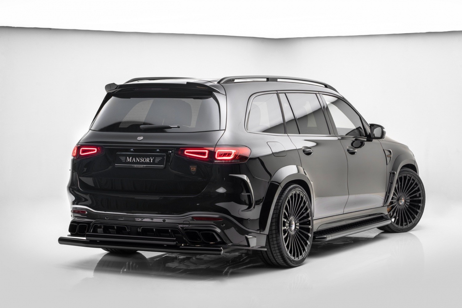 tuned_mercedes_amg_gls_63_is_a_plus_sized_model_with_massive_girth_going_for_surreal_money_4.jpeg