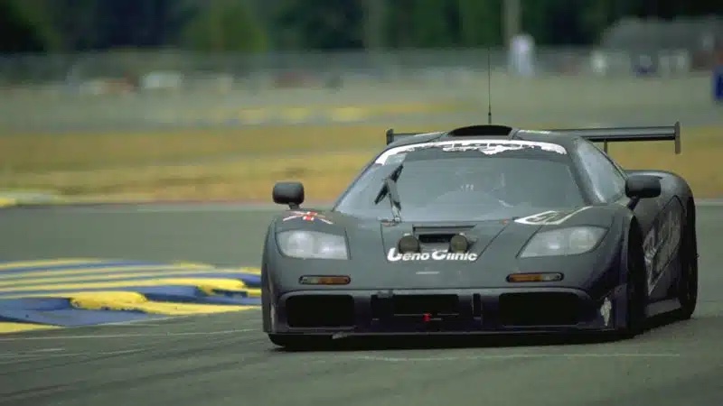 Ueno-Clinic-McLaren-F1-GTR-in-1995-Le-Mans-race-800x450.jpg