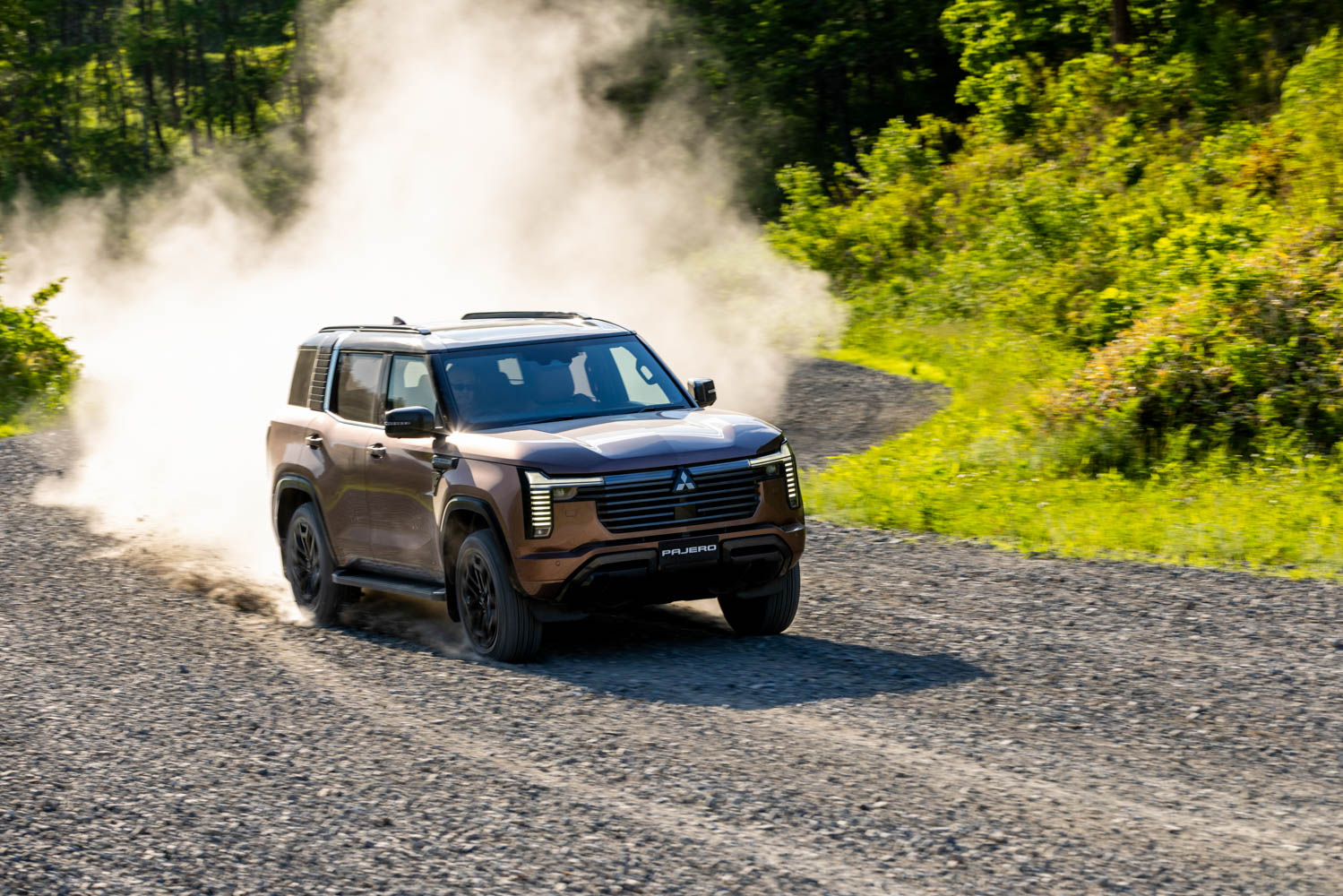 van-hanh-Mitsubishi-All-New Pajero-anh-_19.jpg