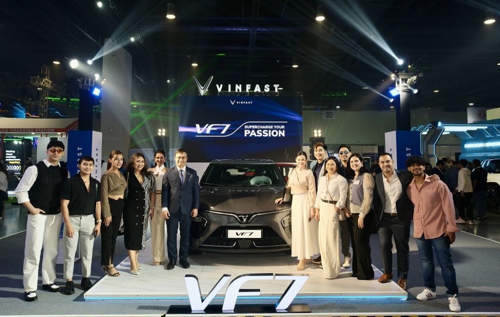 vf 7 mo ban phi.jpg