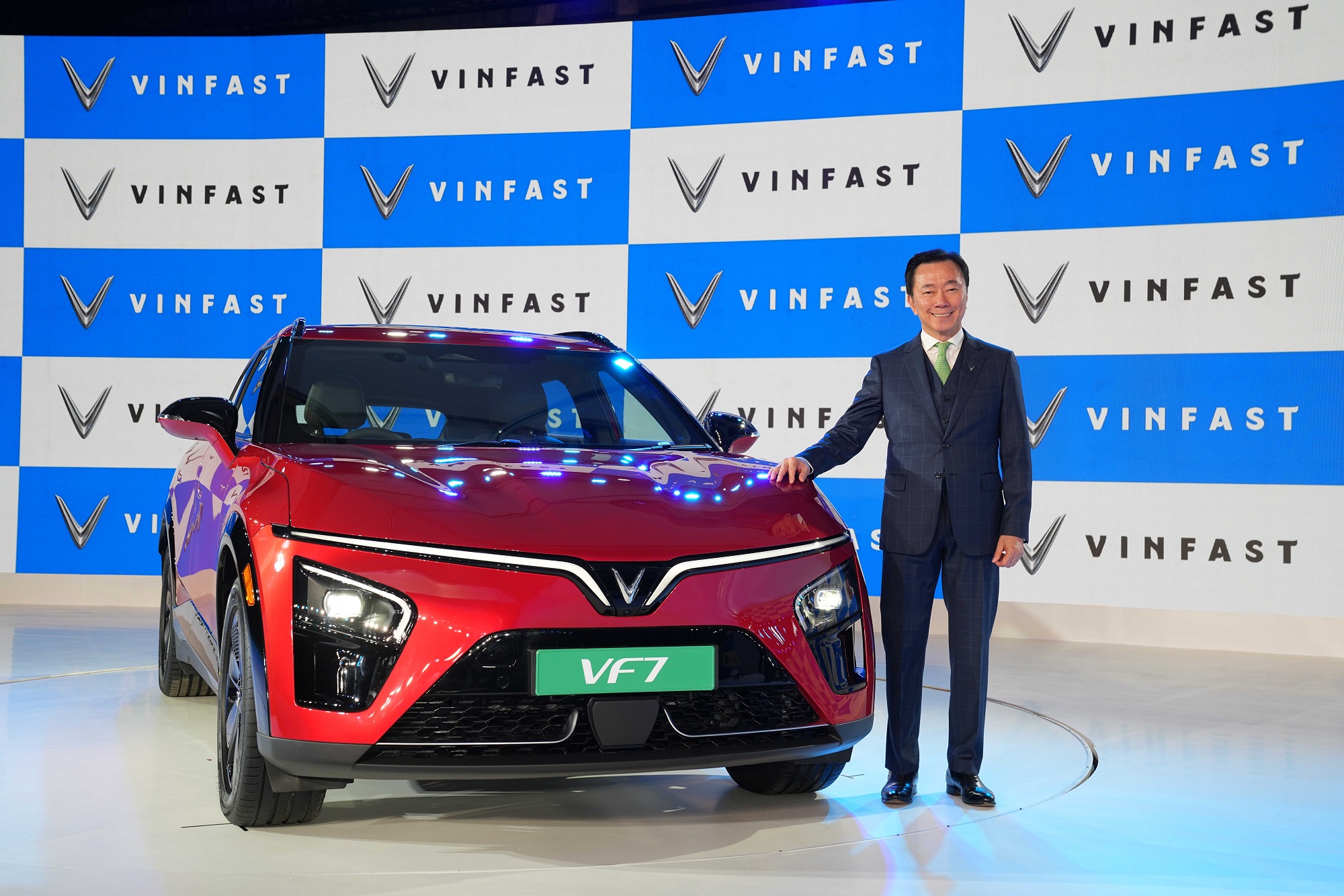 vf7 vf 6 an do anh 2.JPEG