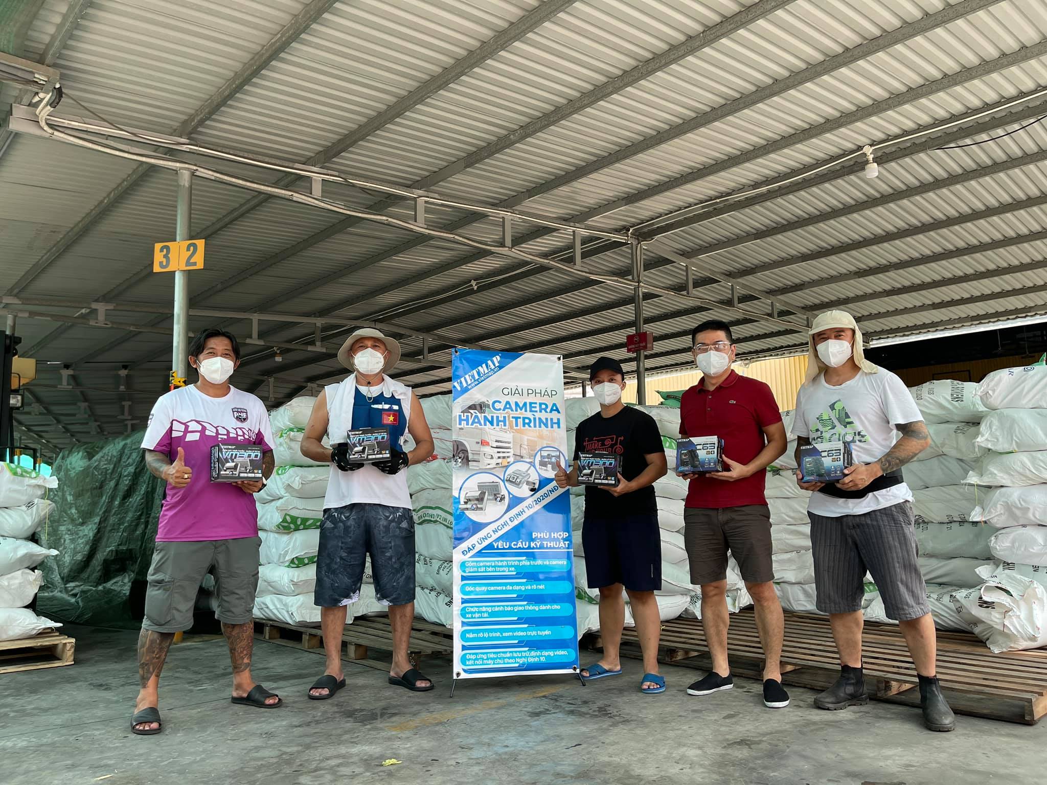 viet-map-trao-tang-50-bo-camera-hanh-trinh-anh-2.jpg