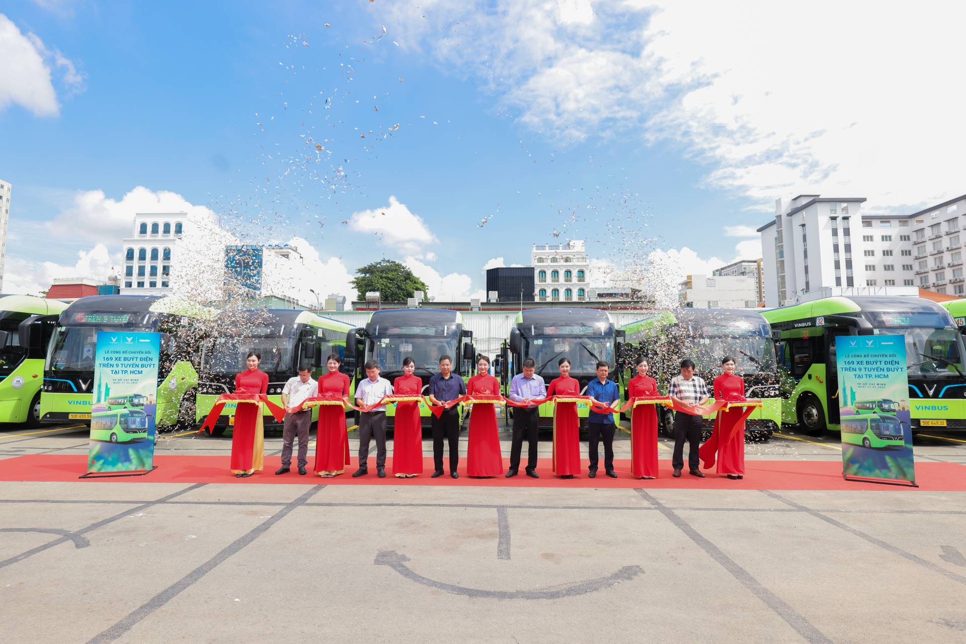 Vinbus-tphcm-anh- (2).jpg