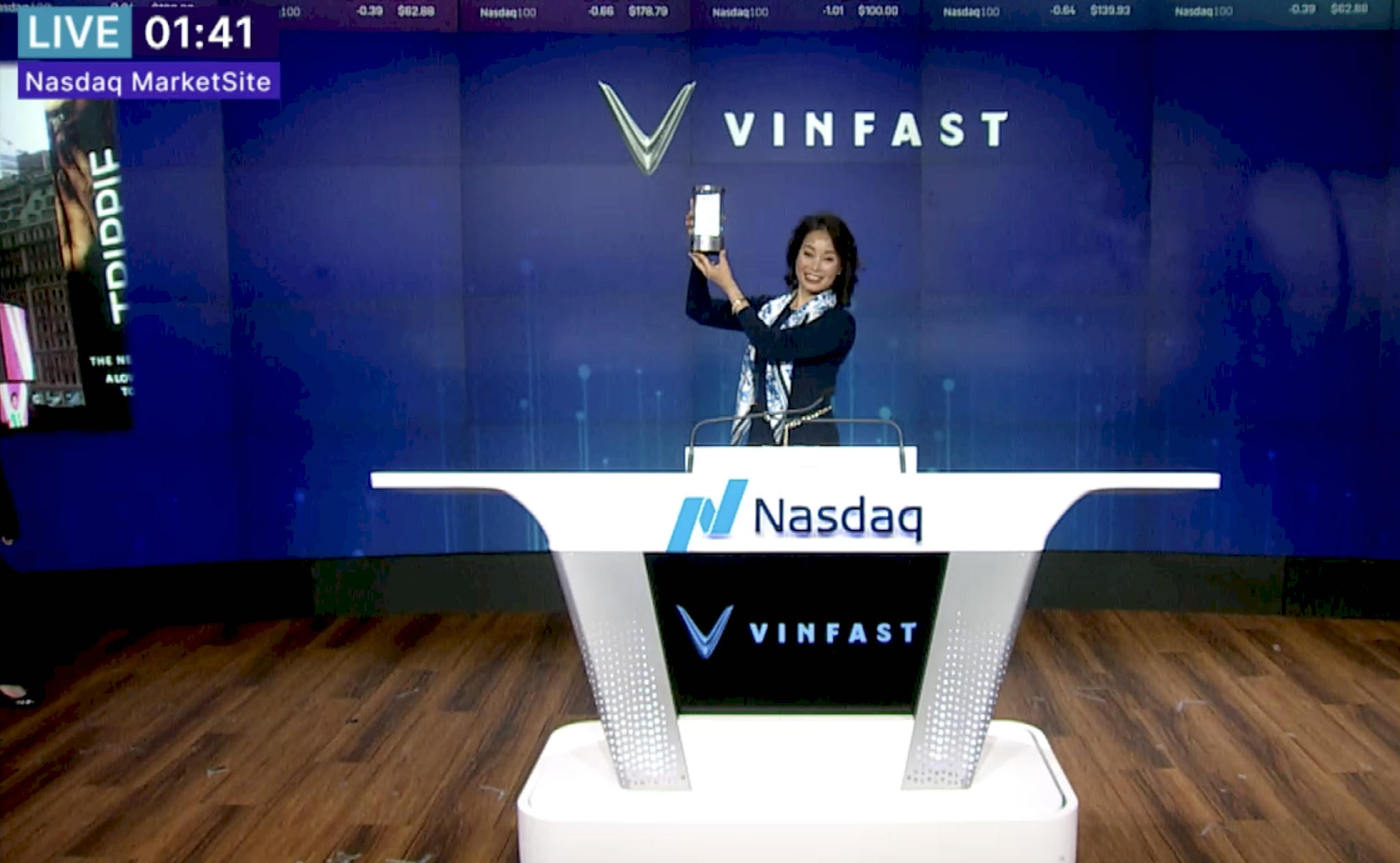 vinfast-nasdaq-02.jpg