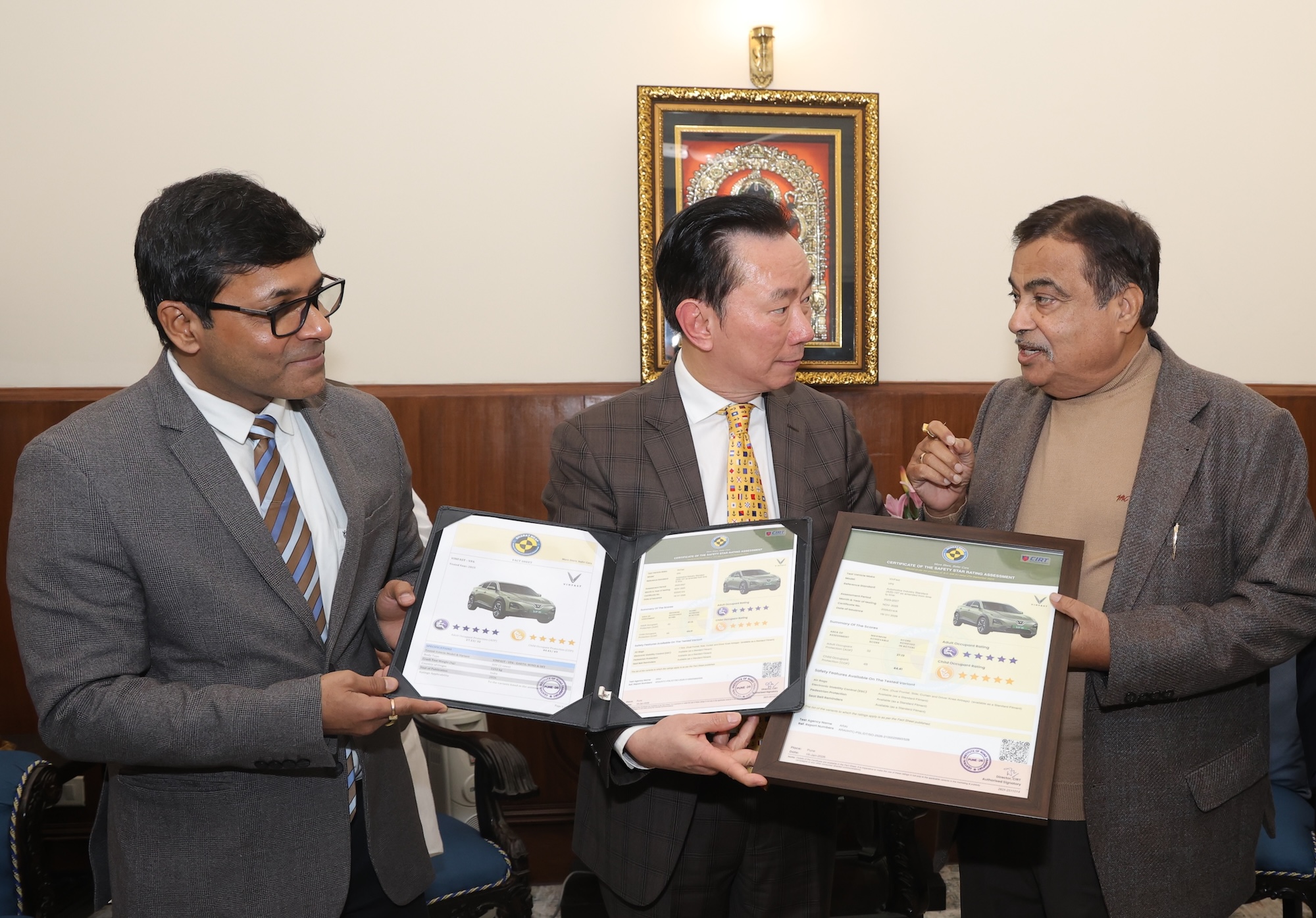 VinFast VF 6 và VF 7 đạt chứng nhận an toàn 5 sao từ NCAP Ấn Độ-anh-2.JPG