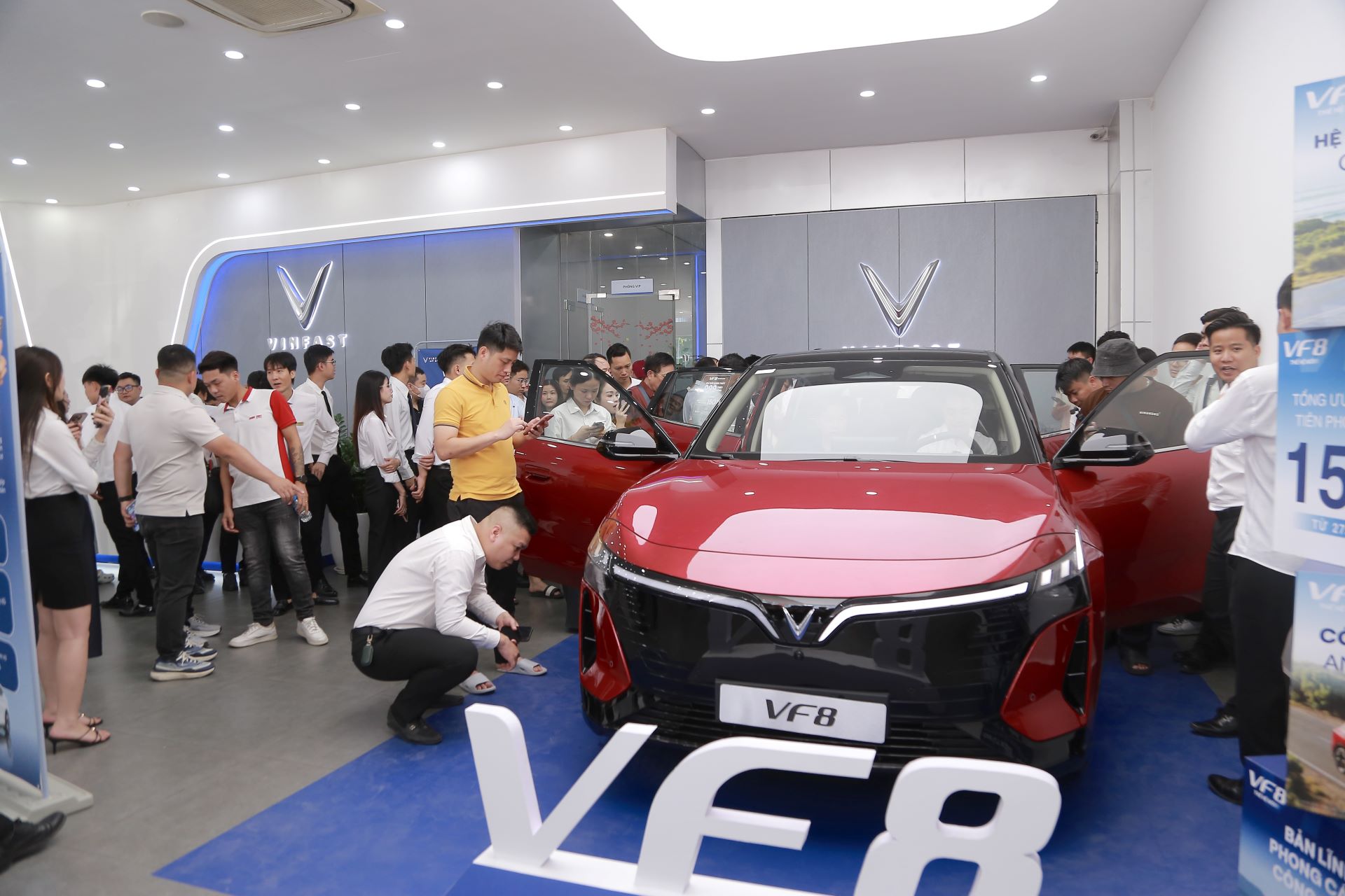 Vinfast VF8 03.JPG