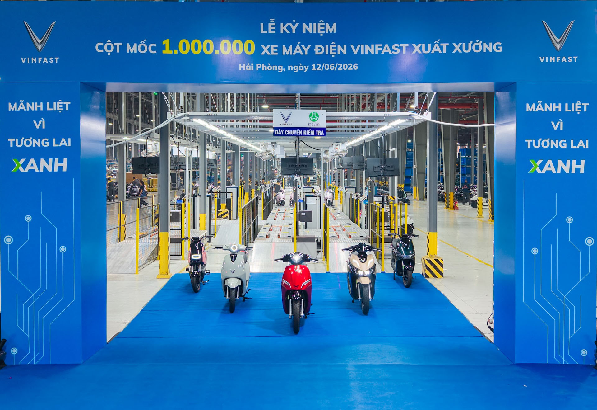 Vinfast-xuất-xưởng-1-triệu-xe-máy-điện (2).jpg
