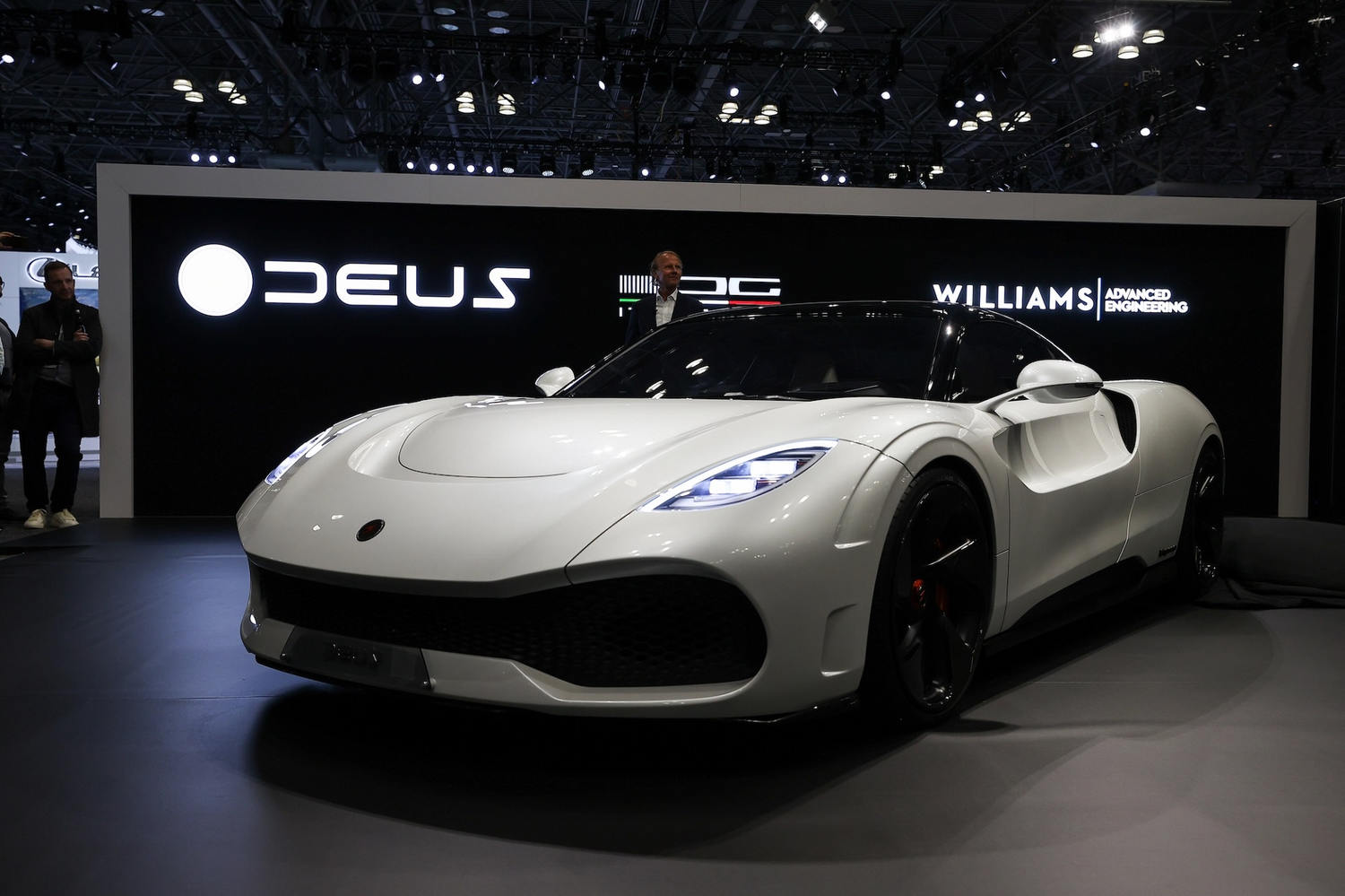 vinfast_nyias2022_techcrunch_05.jpg