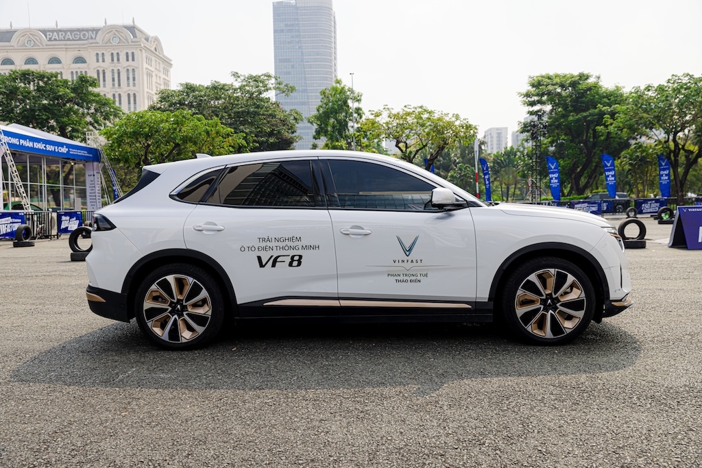 Vinfast_VF8_PMH_01.JPG