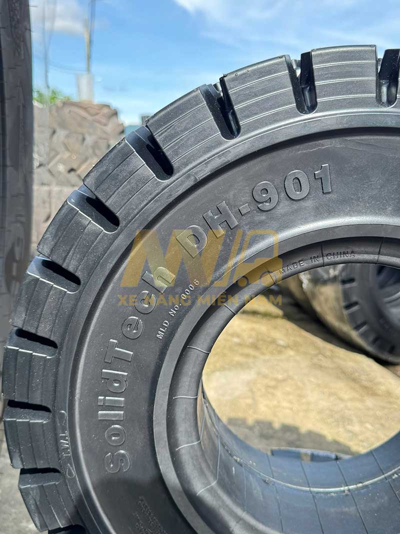 vo-xe-nang-komatsu-2.jpg