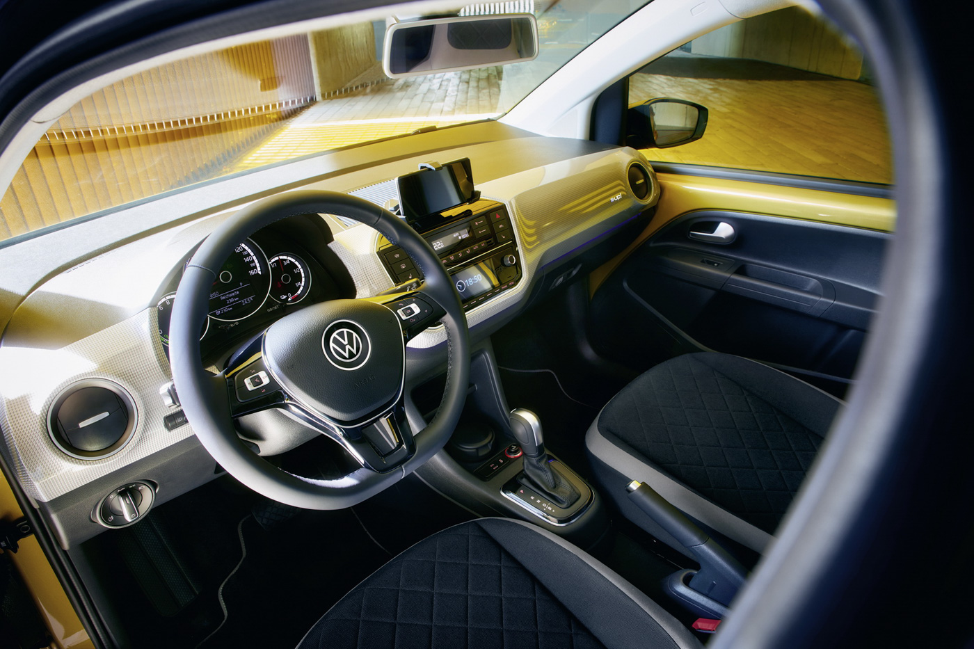 Volkswagen e-up! (2).JPG