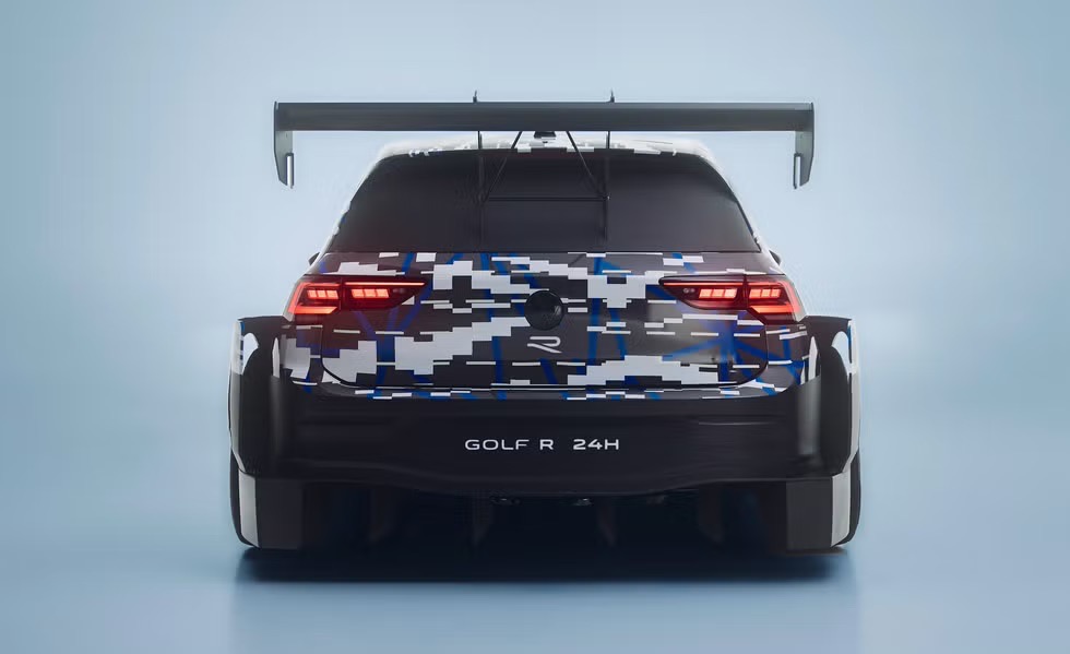 Volkswagen Golf R 24h-anh-4.jpg
