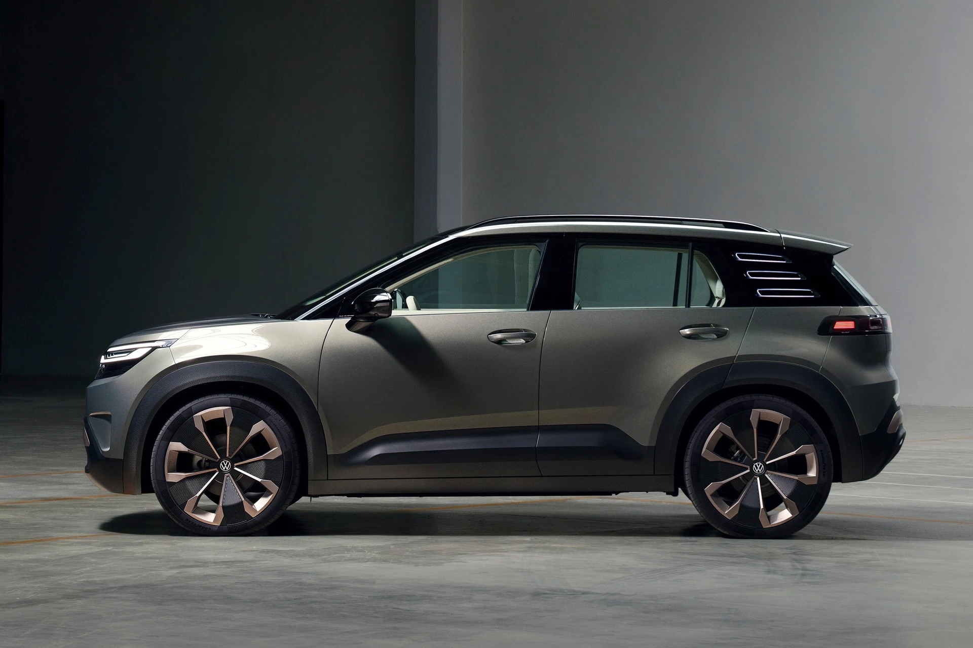 Volkswagen-ID. Cross Concept-anh-18.jpeg
