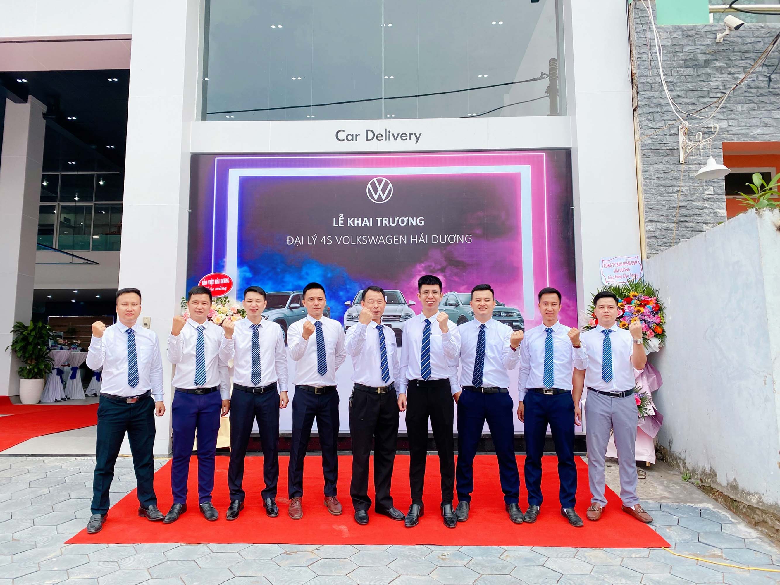 volkswagen-khai-truong-showroom-anh-_8.jpg