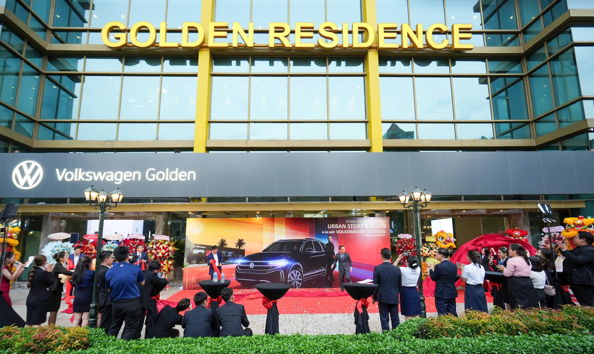 volkswagen-showroom-anh-13.JPG