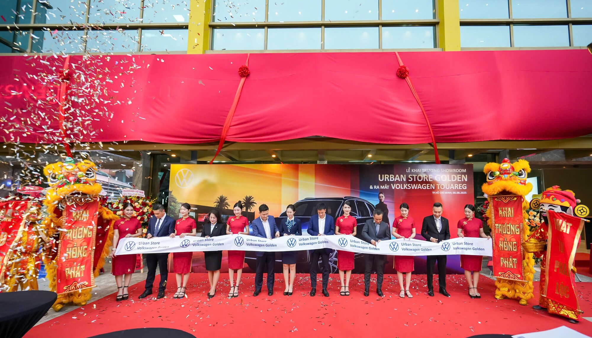 volkswagen-showroom-anh-14.JPG