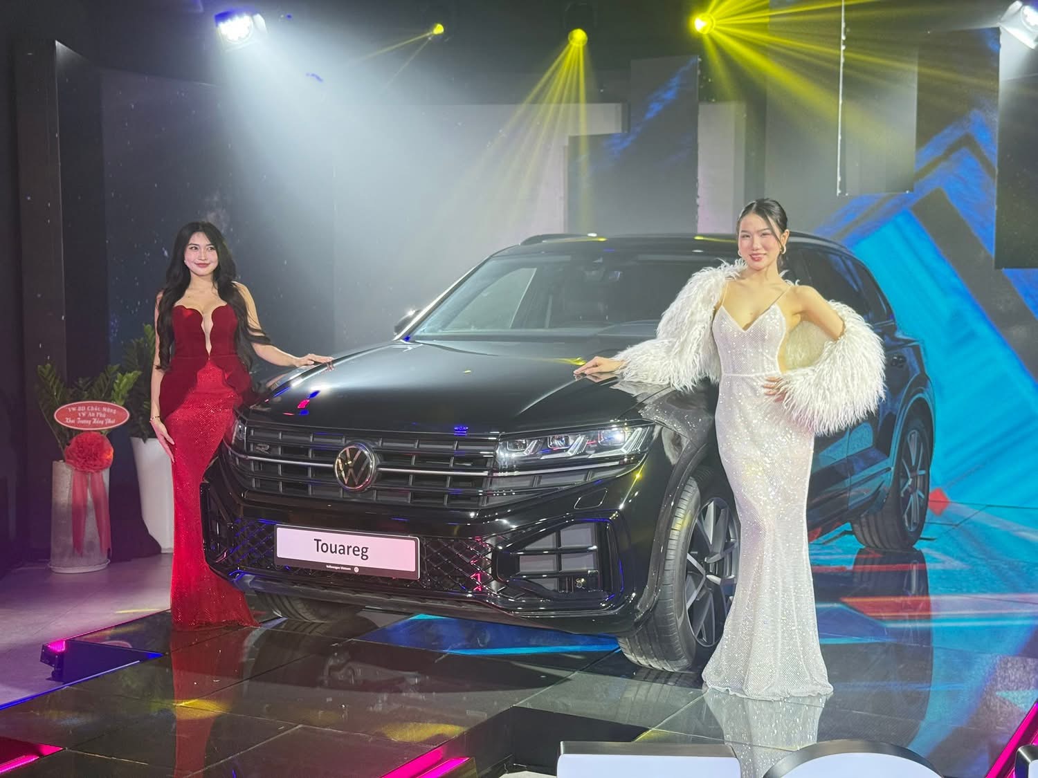 volkswagen-showroom-anh-17.JPG