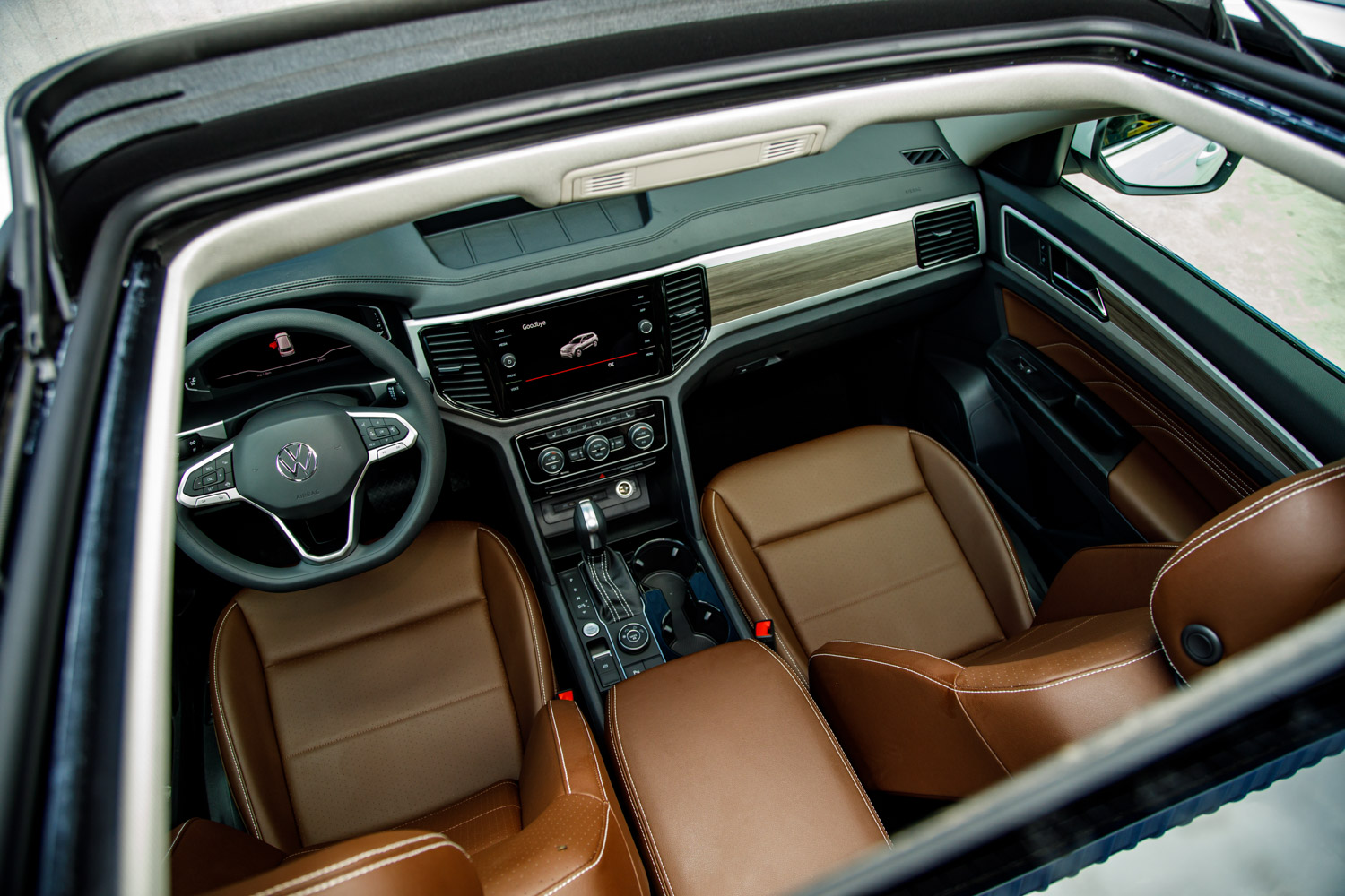 Volkswagen-Teramont-2021-noi-that-anh_13.JPG