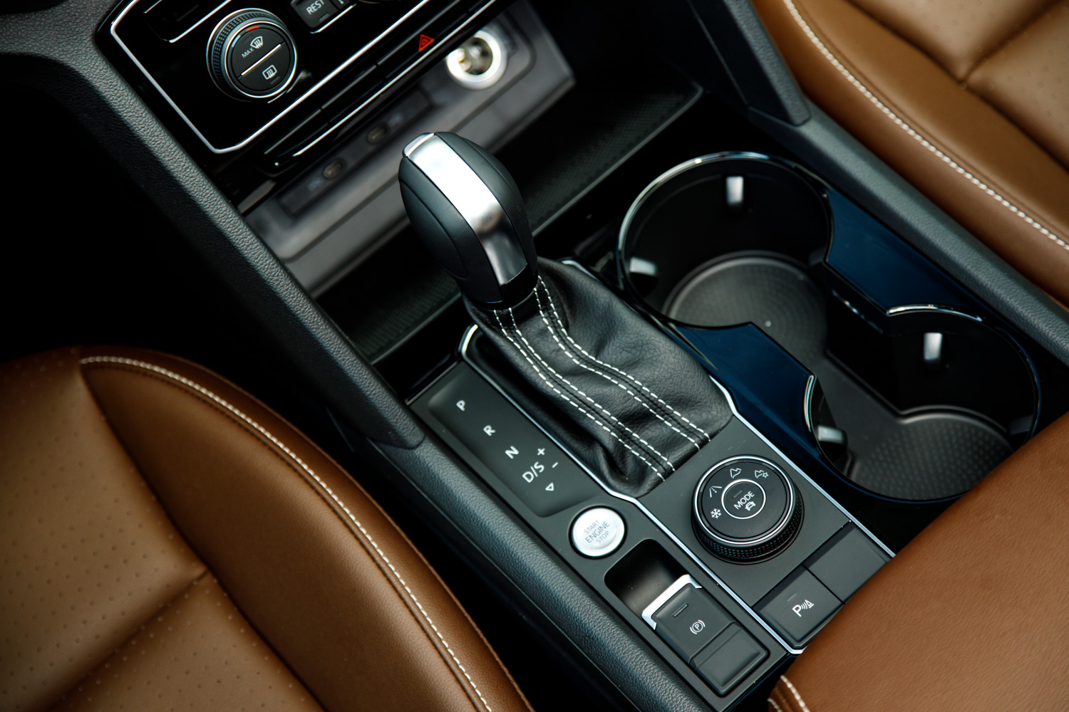 Volkswagen-Teramont-2021-noi-that-anh_5.JPG