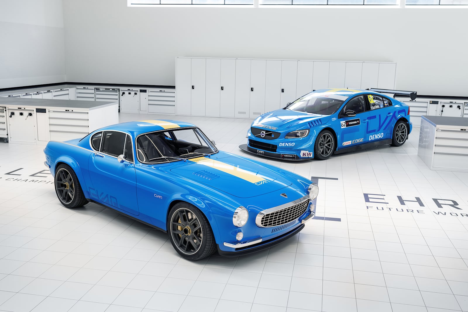 Volvo P1800 (13).jpg