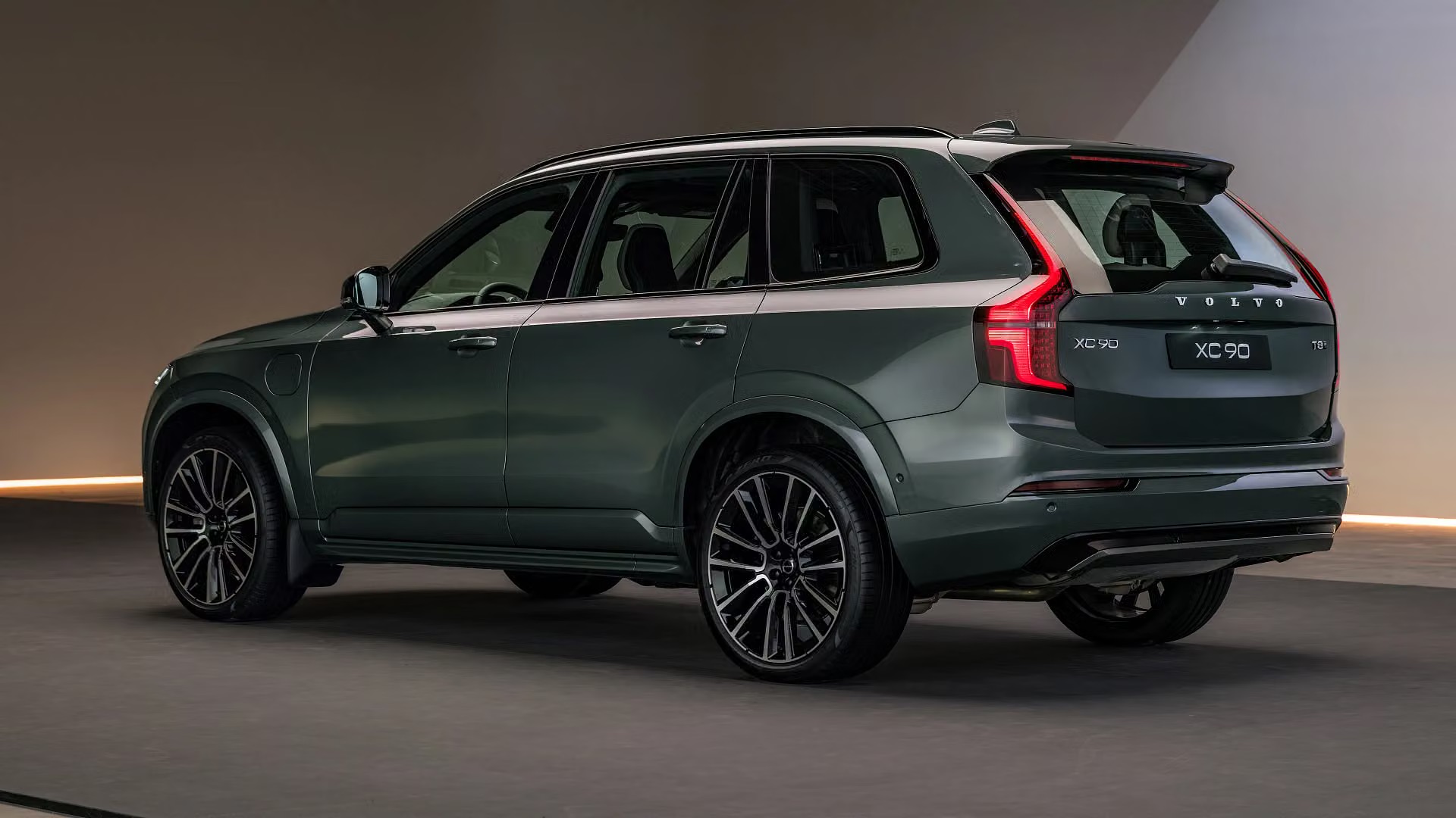 Volvo XC90-anh-1.jpeg