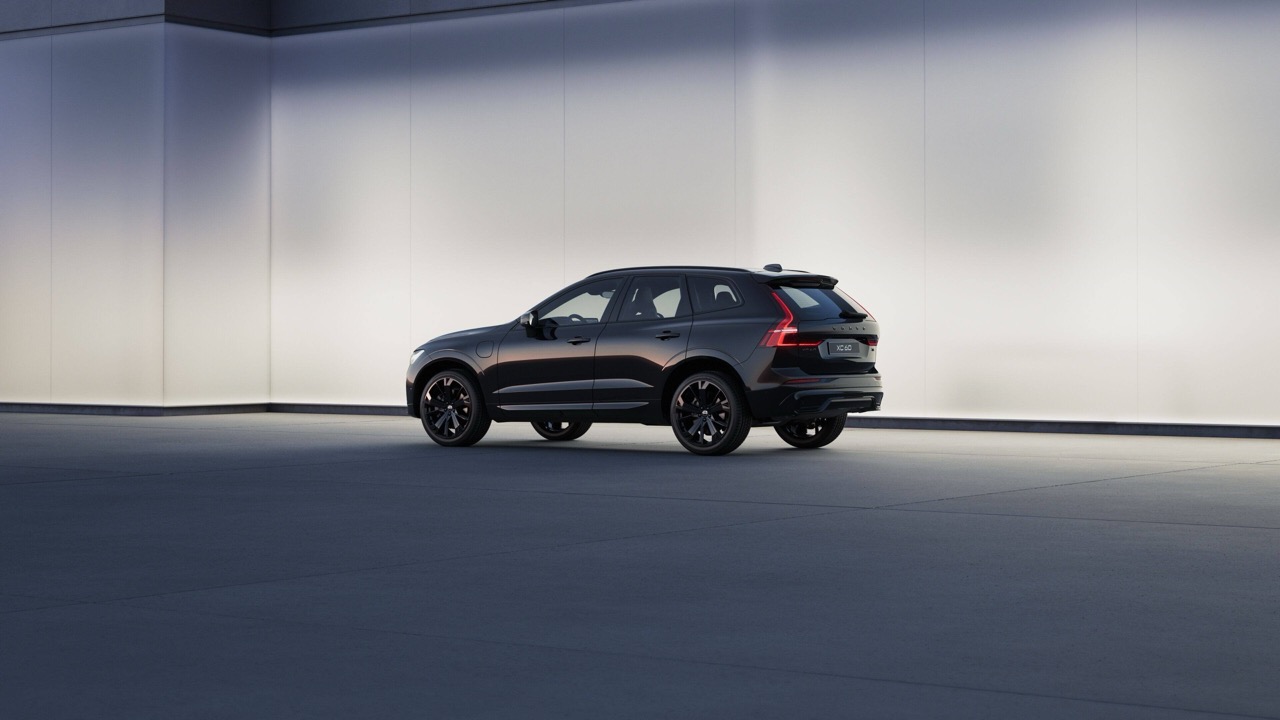 Volvo_XC90_Black_Edition_anh-10.jpeg