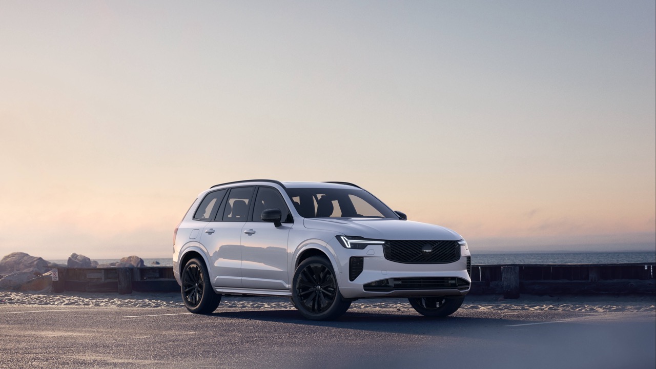 Volvo_XC90_Black_Edition_anh-12.jpeg