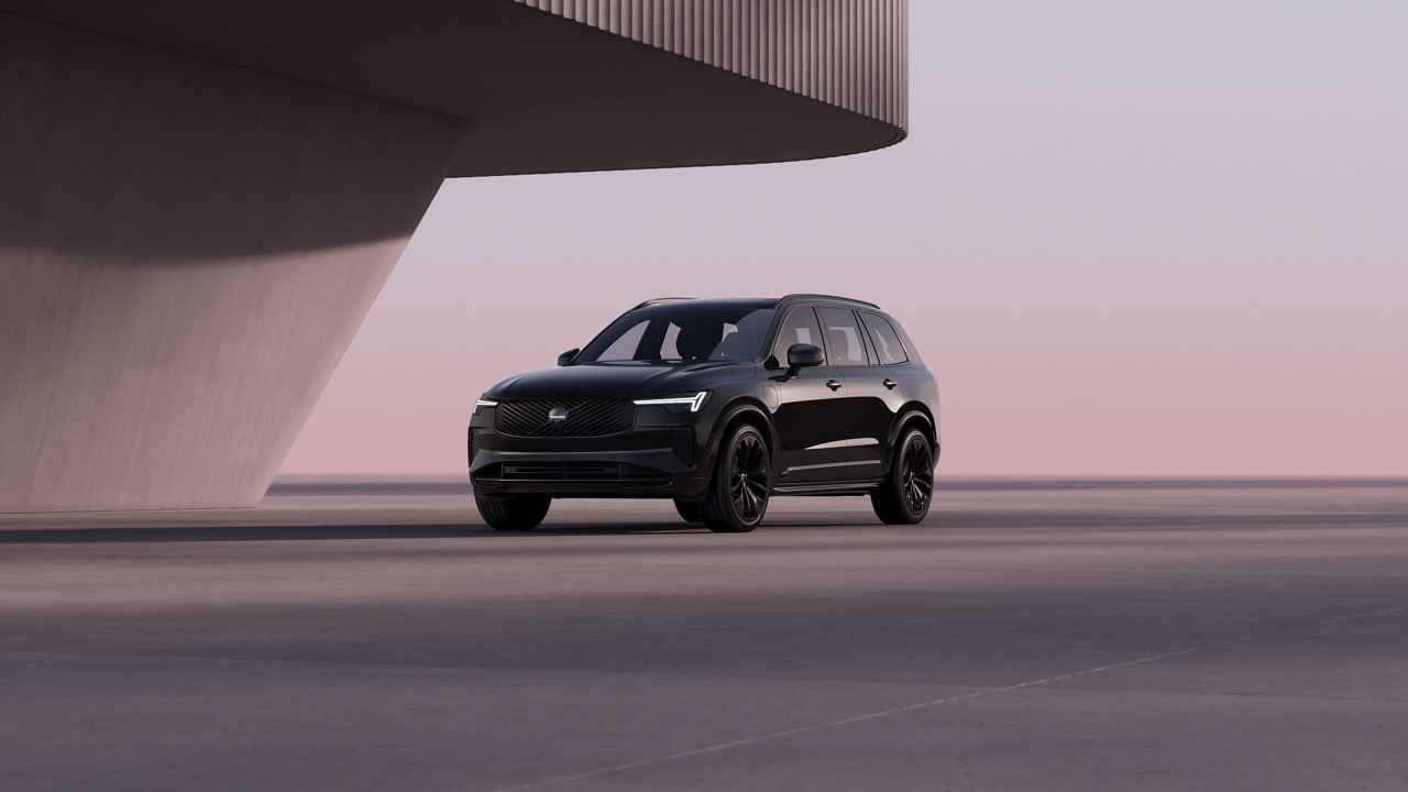 Volvo_XC90_Black_Edition_anh-7.jpeg