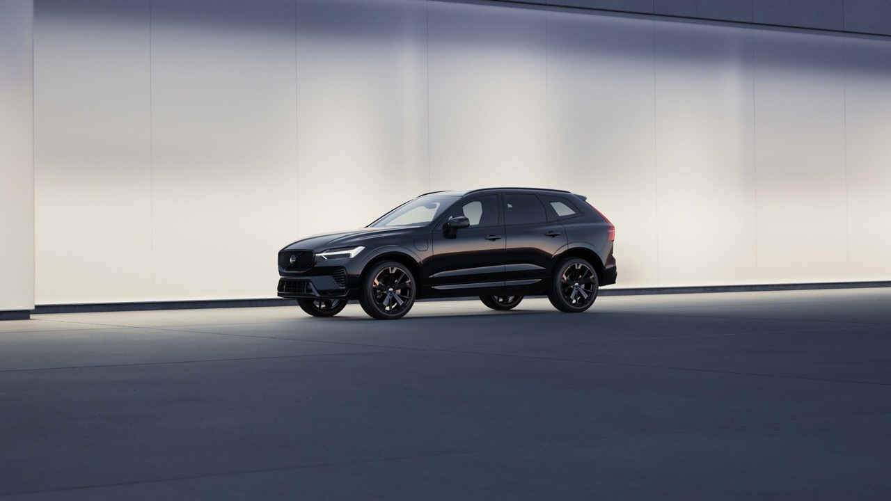 Volvo_XC90_Black_Edition_anh-8.jpeg