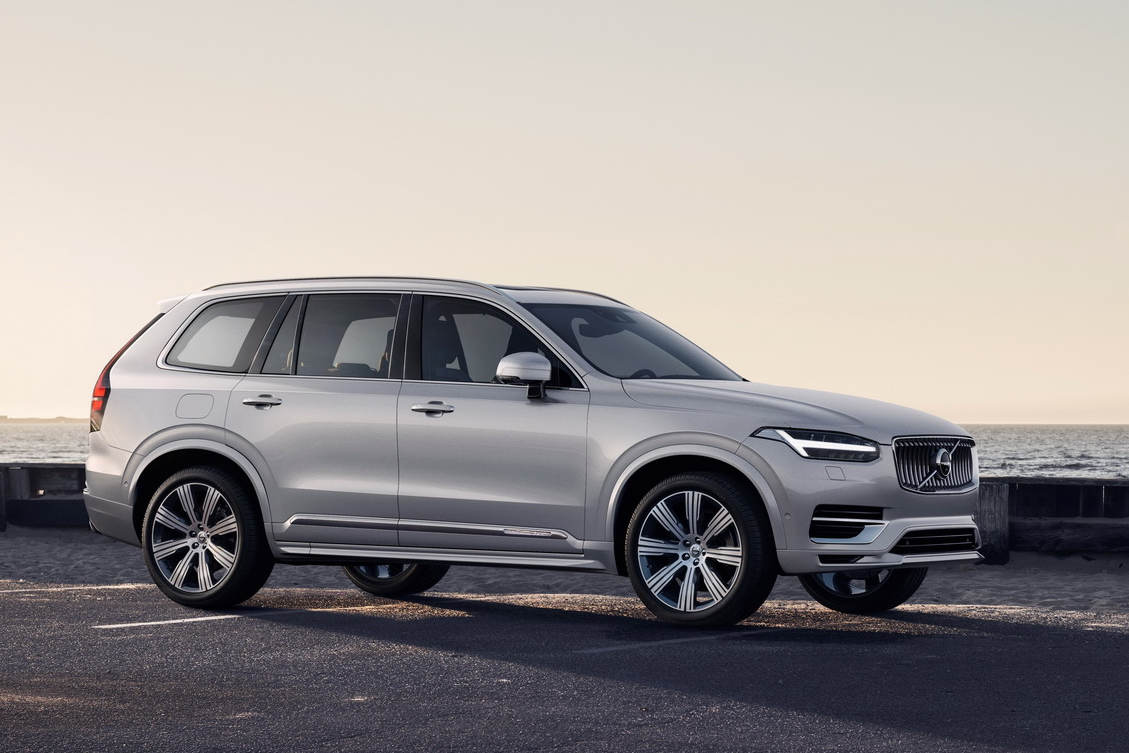volvo_xc90_t8_01.jpg