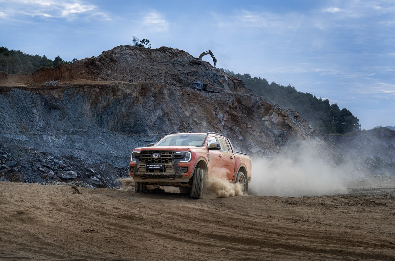 Wildtrak 3.0 -24 Large.jpeg
