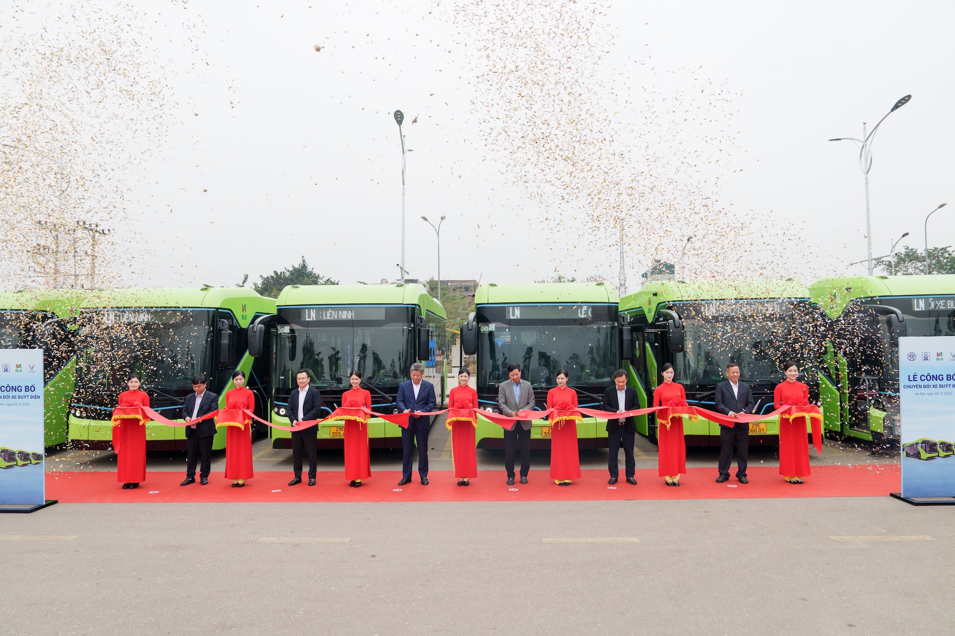 xe-buyt-dien-vinfast-anh-2.jpeg