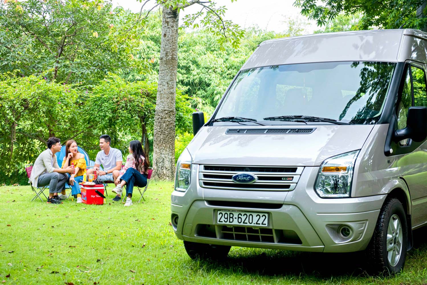 Xe-ford-transit-luxury-anh_3.JPG