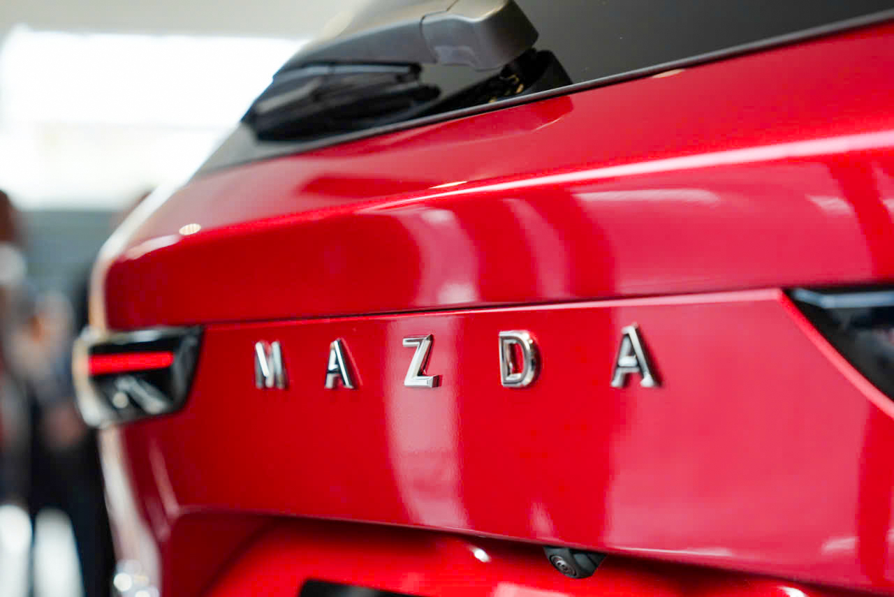xe-mazda-anh-_2.jpg
