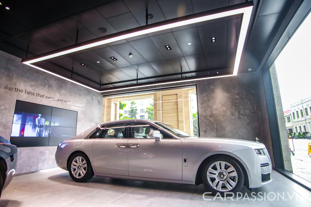 xe-rolls-royce-new-ghost-anh-12.jpg