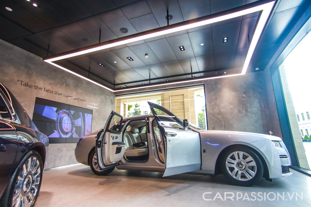 xe-rolls-royce-new-ghost-anh-23.jpg