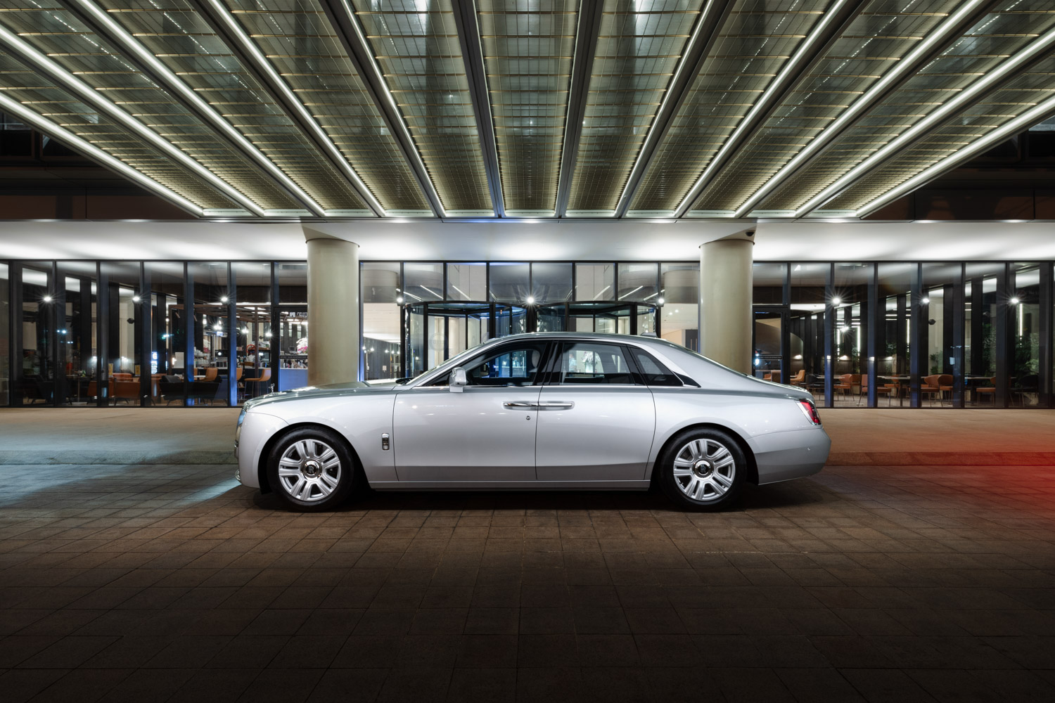 xe-rolls-royce-new-ghost-anh-3.JPG