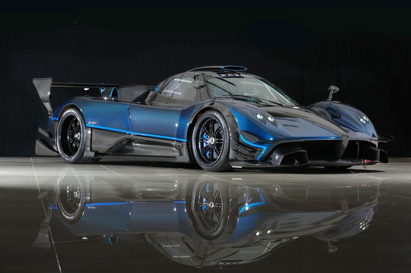 Zonda Revolucion (12).JPG